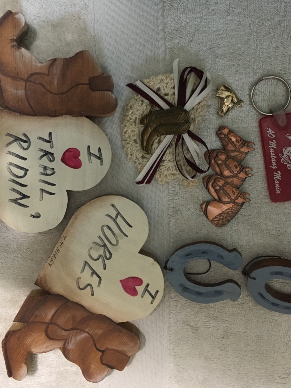 9 horse or Western-themed items/ lapel pins, coffee mug (AQHA), wooden signs